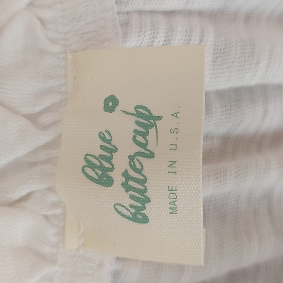 Never Worn White Cotton blouse with bell sleeves.  Sz Large - Picture 5 of 6